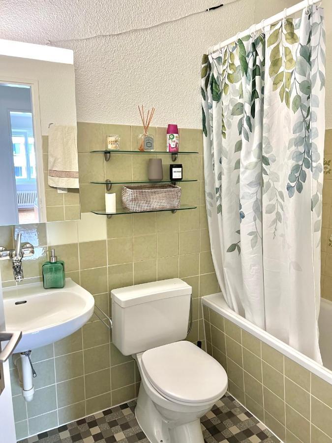 Appartamento Per 4 Persone Rudolfstetten Exteriör bild